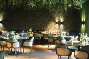 Botanical private dining room voor zakelijk diner bij Van der Valk Hotel Houten